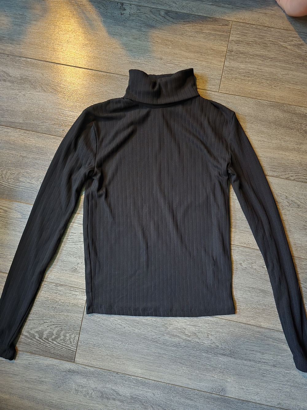 🛍3/$33 Ardene Black Ribbed Turtleneck Top